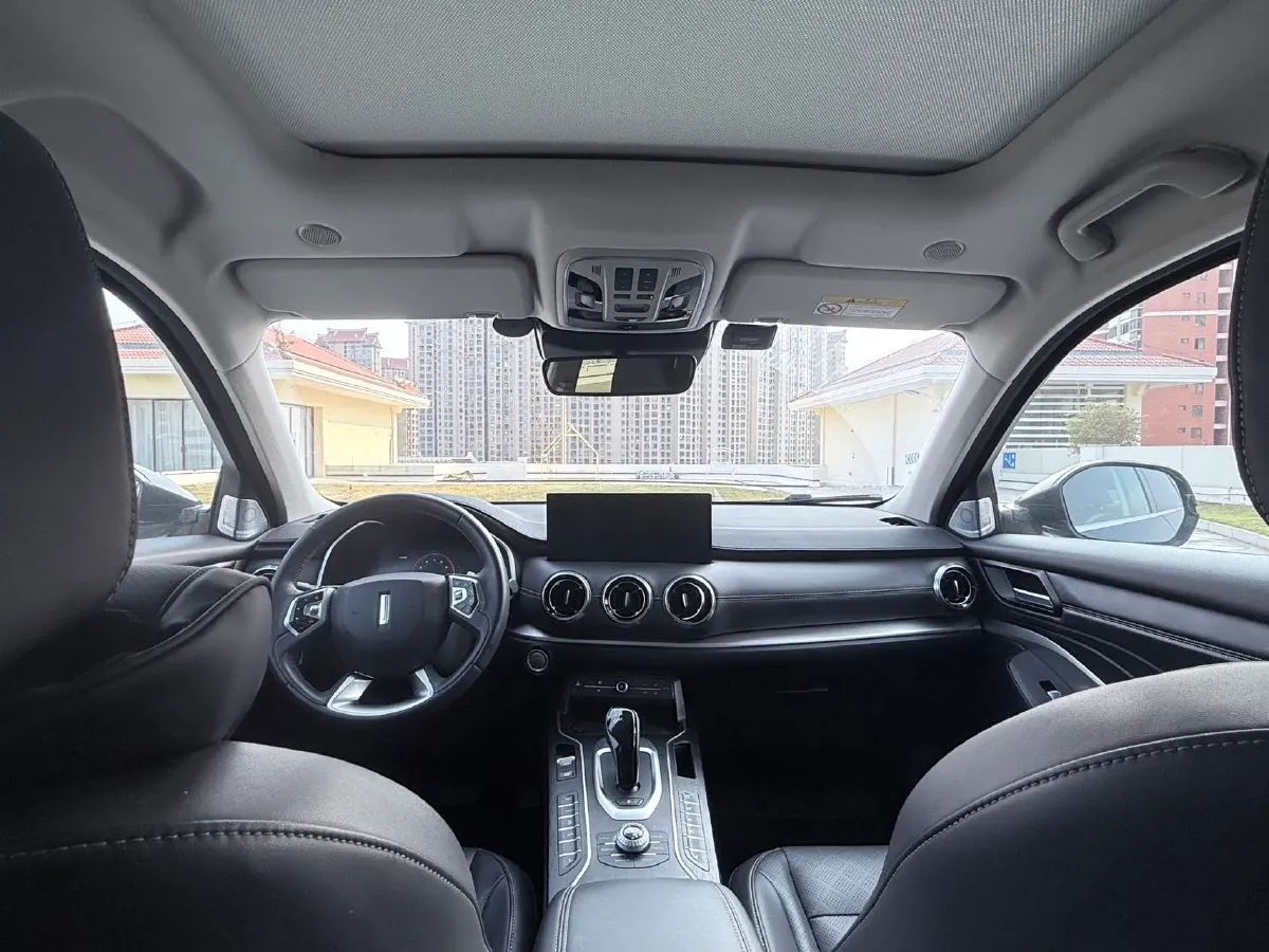 2021 WEY VV6 2.0T 227HP L4 7DCT,autocango,china used car exporter,china ev exporter,chinese used car exporter,chinese used ev exporter