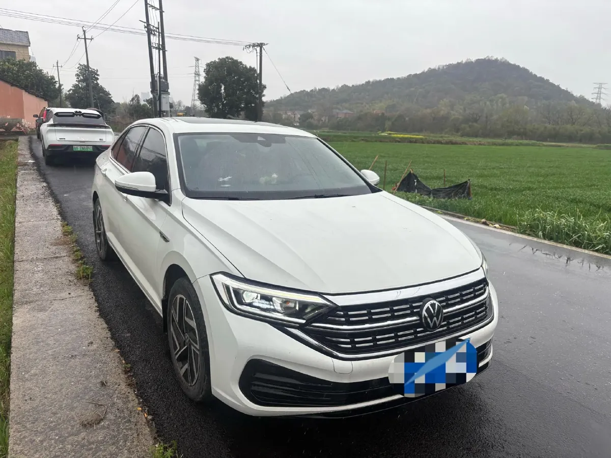 2023 Volkswagen Sagitar 1.4T 150HP L4 7DCT,autocango,china used car exporter,china ev exporter,chinese used car exporter,chinese used ev exporter