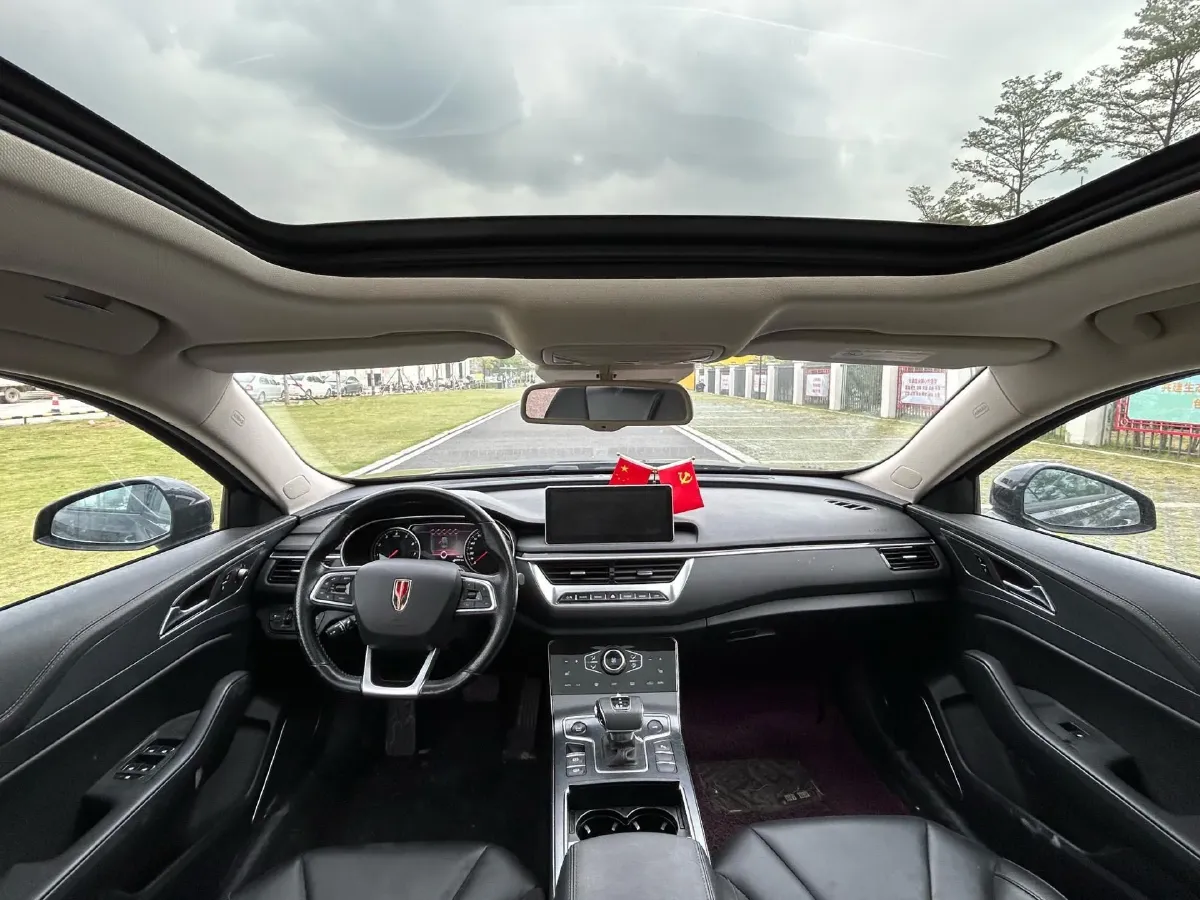 2022 HongQi H5 1.8T 197HP L4 6AT,autocango,china used car exporter,china ev exporter,chinese used car exporter,chinese used ev exporter