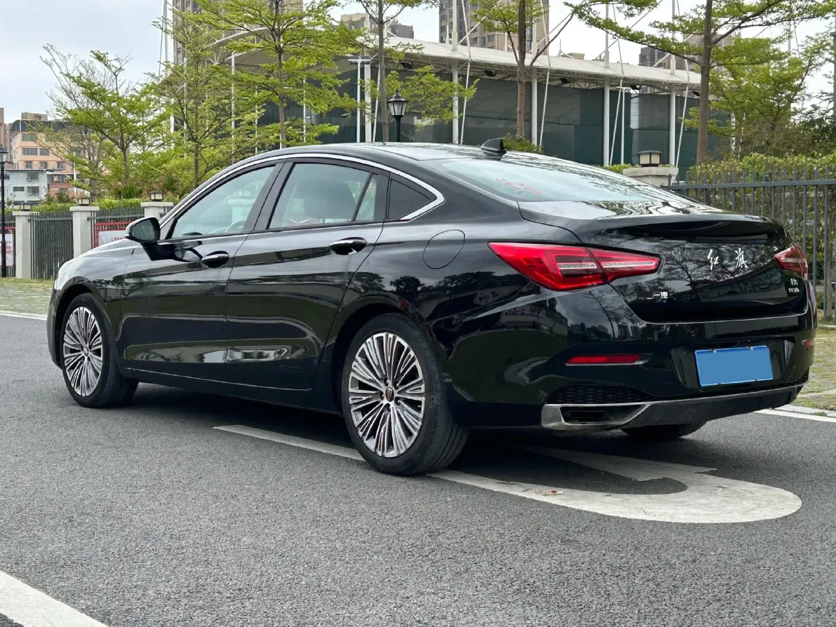 2022 HongQi H5 1.8T 197HP L4 6AT,autocango,china used car exporter,china ev exporter,chinese used car exporter,chinese used ev exporter