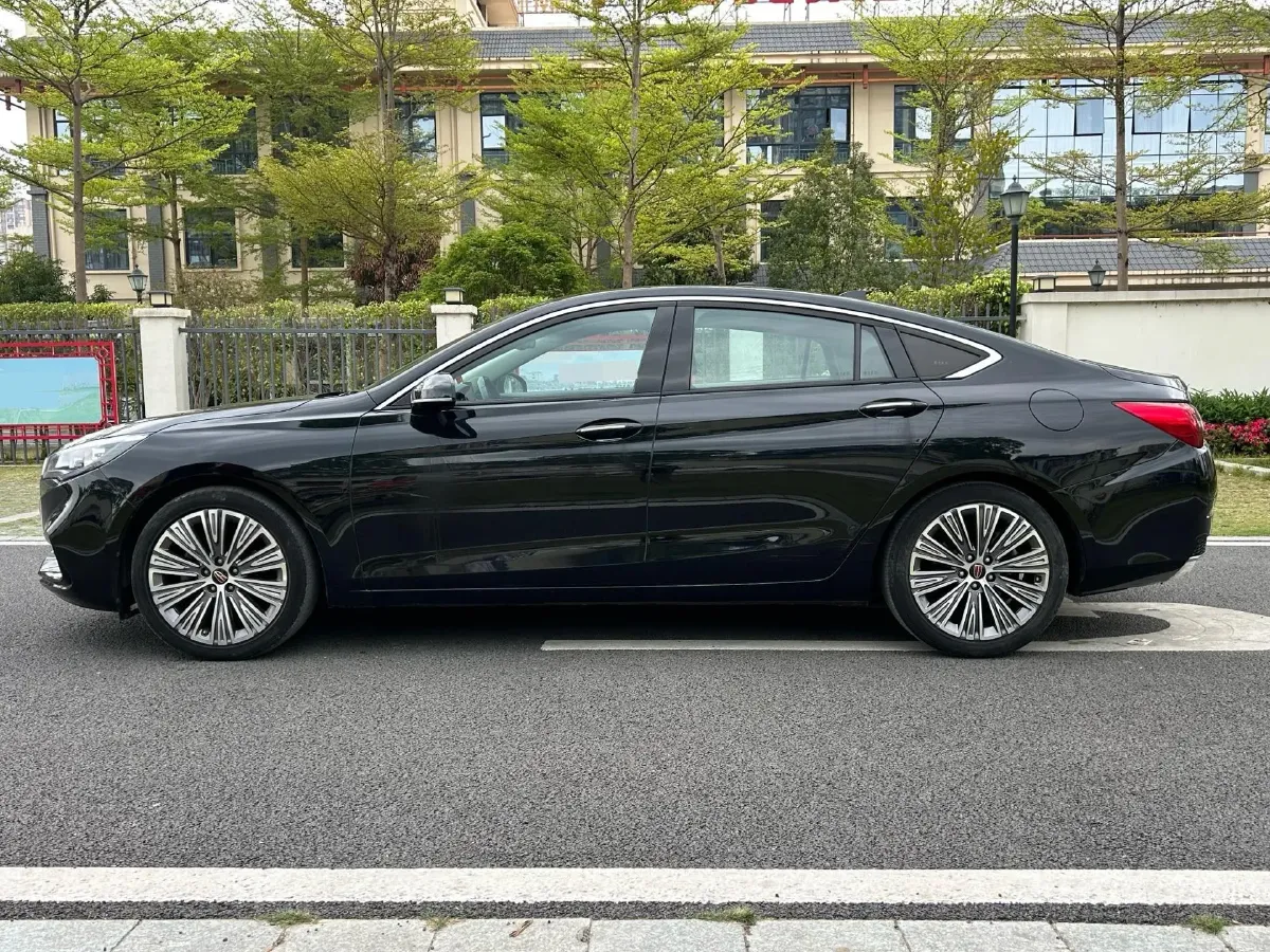 2022 HongQi H5 1.8T 197HP L4 6AT,autocango,china used car exporter,china ev exporter,chinese used car exporter,chinese used ev exporter