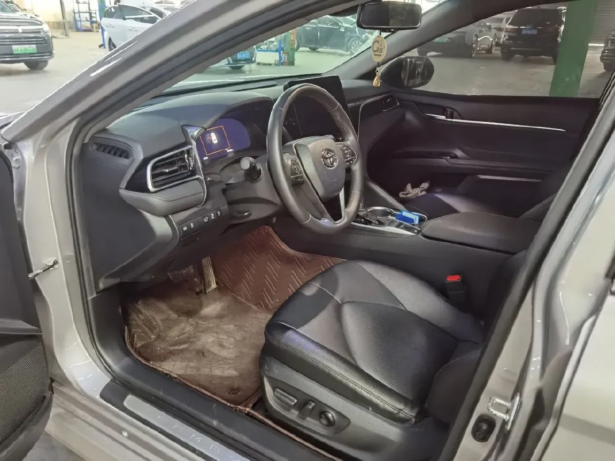 2021 Toyota Camry 2.5L 209HP L4 8AT,autocango,china used car exporter,china ev exporter,chinese used car exporter,chinese used ev exporter