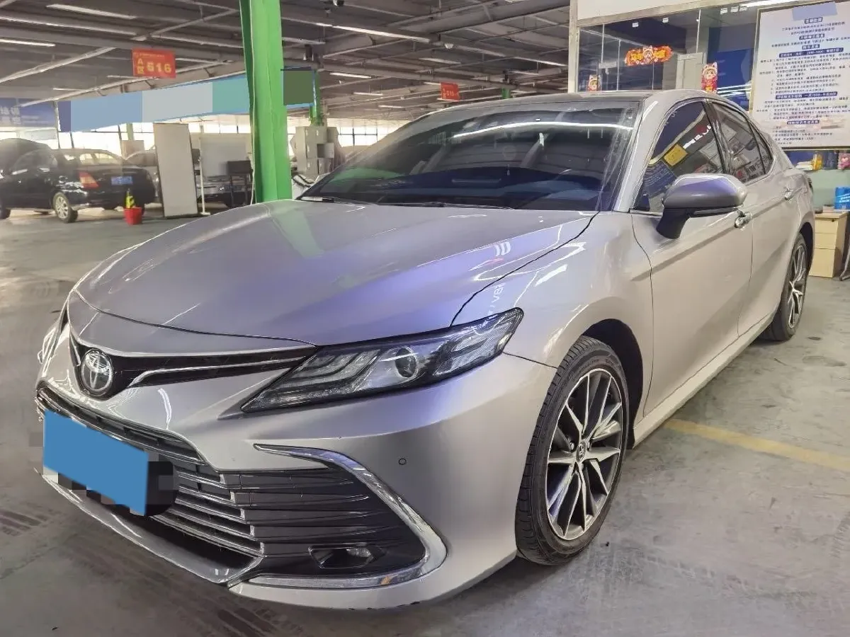 2021 Toyota Camry 2.5L 209HP L4 8AT,autocango,china used car exporter,china ev exporter,chinese used car exporter,chinese used ev exporter