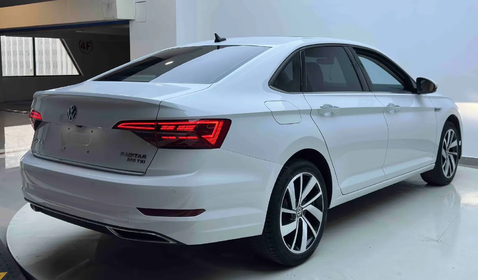 2022 Volkswagen Sagitar 1.4T 150HP L4 7DCT,autocango,china used car exporter,china ev exporter,chinese used car exporter,chinese used ev exporter