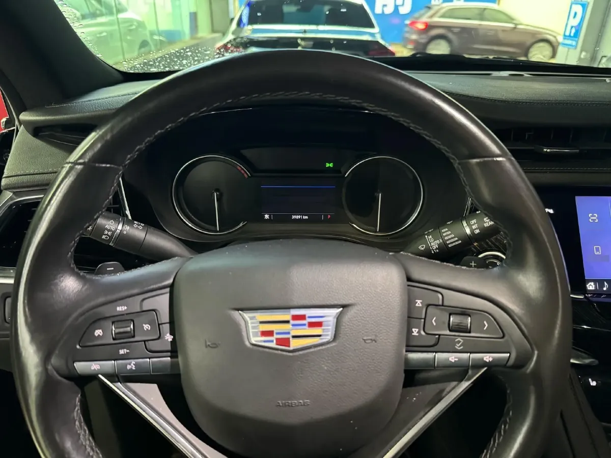 2022 Cadillac XT6 2.0T 237HP L4 9AT,autocango,china used car exporter,china ev exporter,chinese used car exporter,chinese used ev exporter