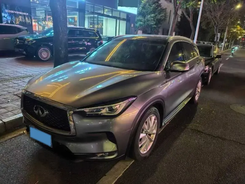 2018 Jeep Grand Commander 2.0T 265HP L4 9AT,autocango,china used car exporter,china ev exporter,chinese used car exporter,chinese used ev exporter