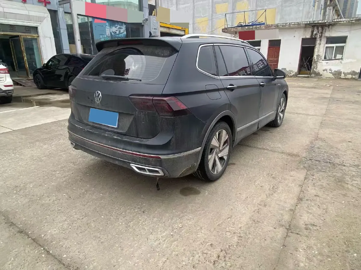 2023 Volkswagen Tiguan L 2.0T 186HP L4 7DCT,autocango,china used car exporter,china ev exporter,chinese used car exporter,chinese used ev exporter