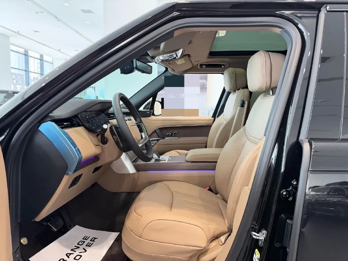 2026 Land Rover Range Rover Velar 3.0T 400HP L6 8AT,autocango,china used car exporter,china ev exporter,chinese used car exporter,chinese used ev exporter