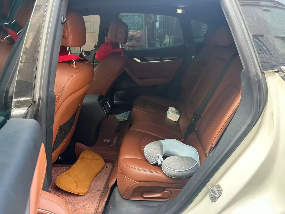 2019 Maserati Levante 3.0T 350HP V6 8AT,autocango,china used car exporter,china ev exporter,chinese used car exporter,chinese used ev exporter