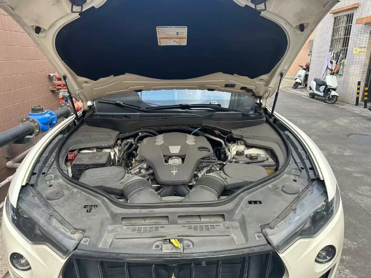 2019 Maserati Levante 3.0T 350HP V6 8AT,autocango,china used car exporter,china ev exporter,chinese used car exporter,chinese used ev exporter