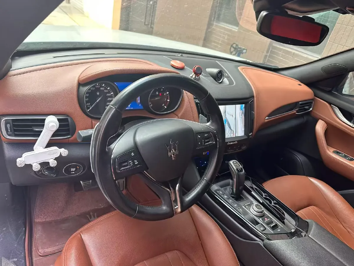 2019 Maserati Levante 3.0T 350HP V6 8AT,autocango,china used car exporter,china ev exporter,chinese used car exporter,chinese used ev exporter