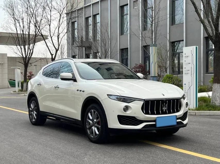 2021 Maserati Levante 3.0T 350HP V6 8AT,autocango,china used car exporter,china ev exporter,chinese used car exporter,chinese used ev exporter