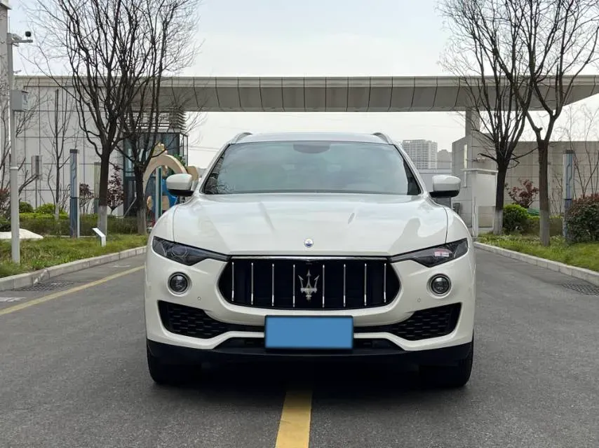 2021 Maserati Levante 3.0T 350HP V6 8AT,autocango,china used car exporter,china ev exporter,chinese used car exporter,chinese used ev exporter