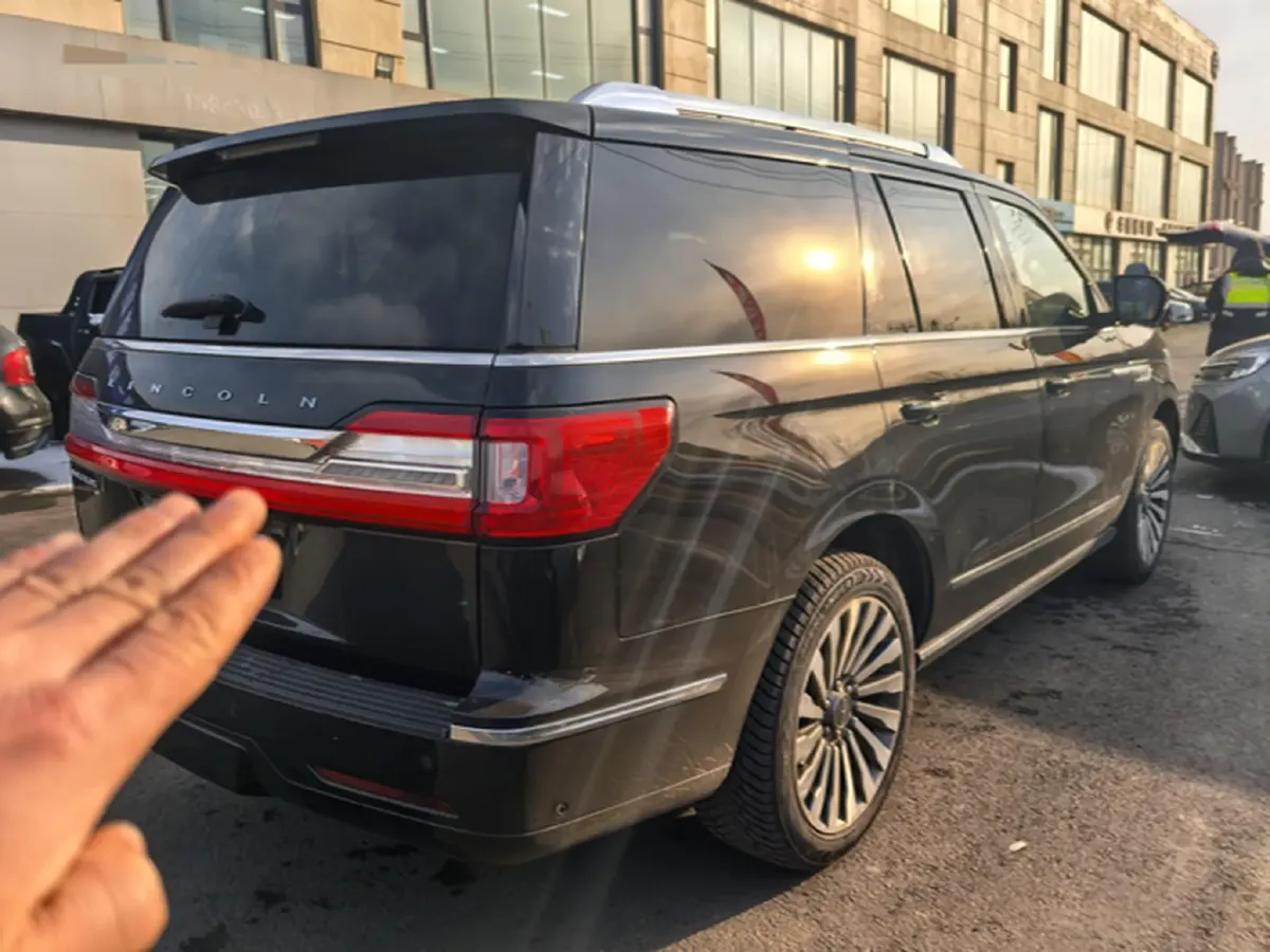 2020 Lincoln Navigator 3.5T 388HP V6 10AT,autocango,china used car exporter,china ev exporter,chinese used car exporter,chinese used ev exporter