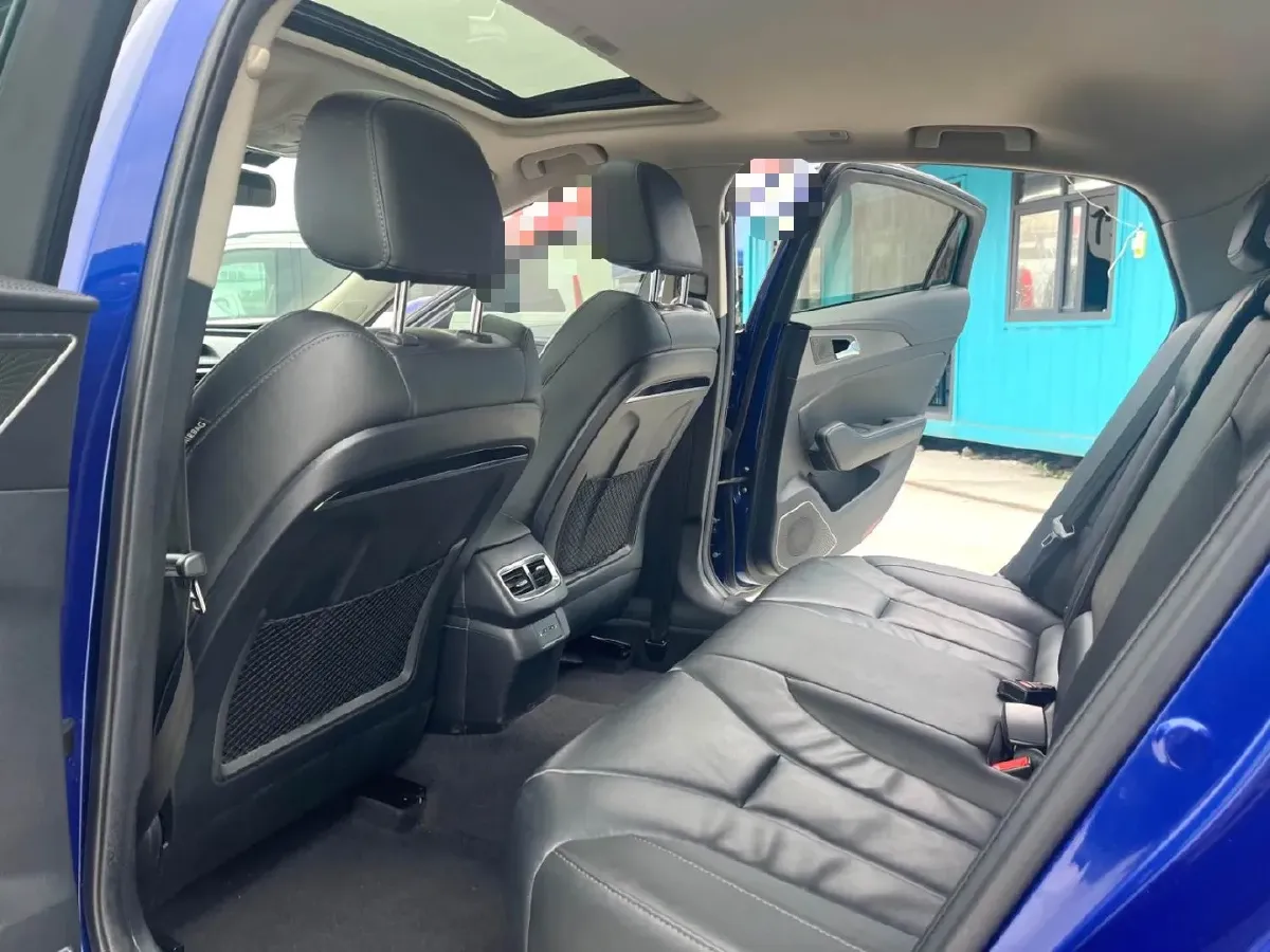 2020 HongQi H5 1.5T 169HP L4 7DCT,autocango,china used car exporter,china ev exporter,chinese used car exporter,chinese used ev exporter