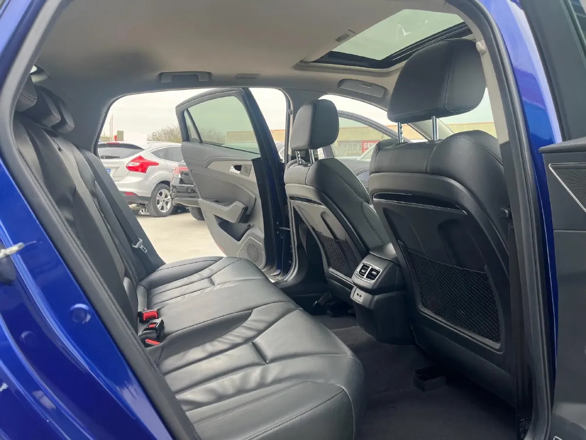 2020 HongQi H5 1.5T 169HP L4 7DCT,autocango,china used car exporter,china ev exporter,chinese used car exporter,chinese used ev exporter