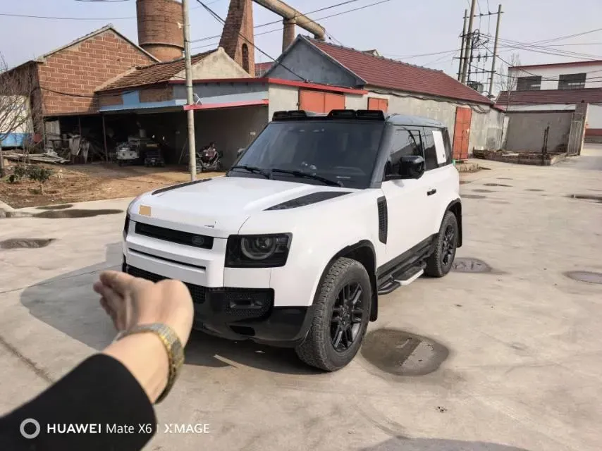 2022 Land Rover Defender 3.0T 400HP L6 8AT,autocango,china used car exporter,china ev exporter,chinese used car exporter,chinese used ev exporter