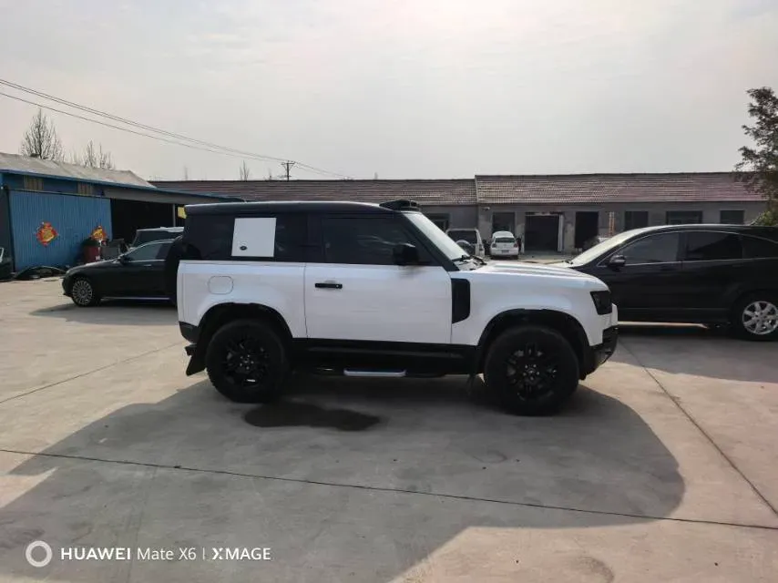 2022 Land Rover Defender 3.0T 400HP L6 8AT,autocango,china used car exporter,china ev exporter,chinese used car exporter,chinese used ev exporter