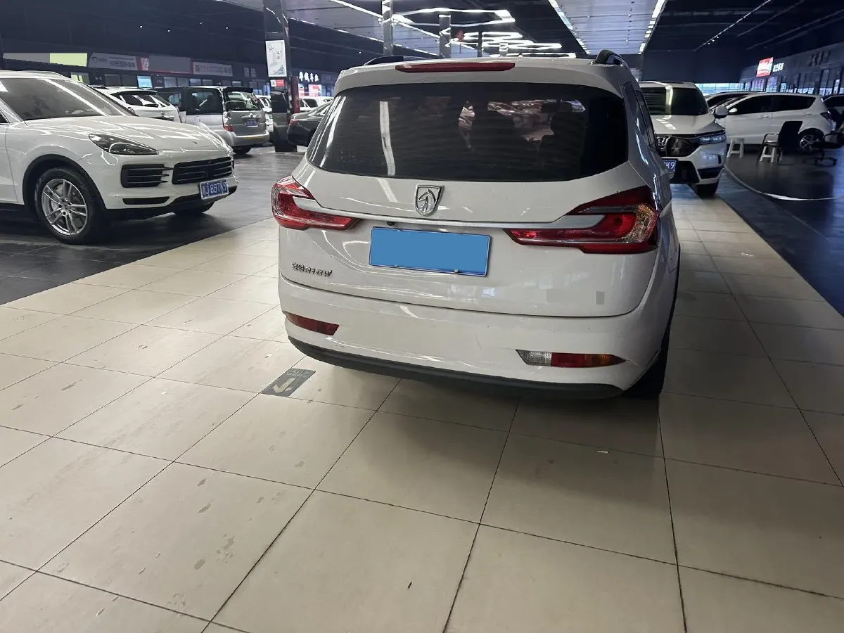2018 BaoJun 360 1.5L 112HP L4 6MT,autocango,china used car exporter,china ev exporter,chinese used car exporter,chinese used ev exporter