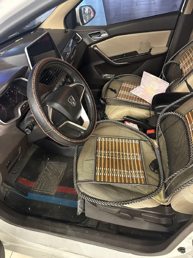 2018 BaoJun 360 1.5L 112HP L4 6MT,autocango,china used car exporter,china ev exporter,chinese used car exporter,chinese used ev exporter