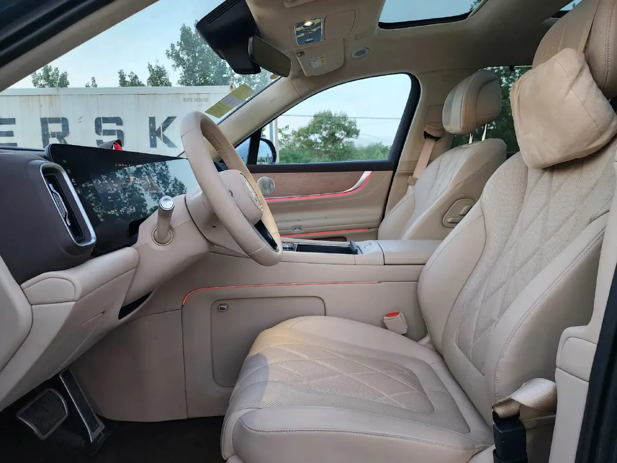 2024 AITO AITO M9 1.5T 152HP L4 REEV 52KWH,autocango,china used car exporter,china ev exporter,chinese used car exporter,chinese used ev exporter