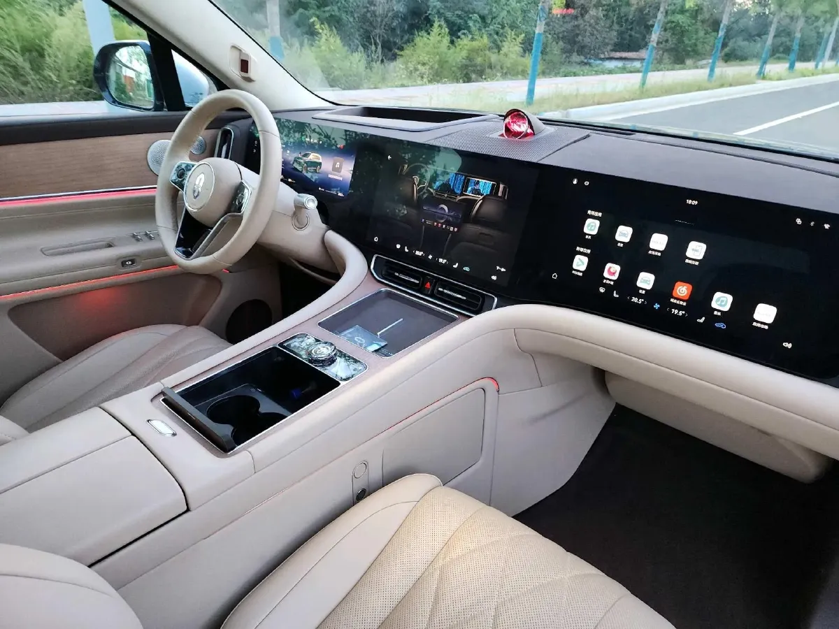 2024 AITO AITO M9 1.5T 152HP L4 REEV 52KWH,autocango,china used car exporter,china ev exporter,chinese used car exporter,chinese used ev exporter