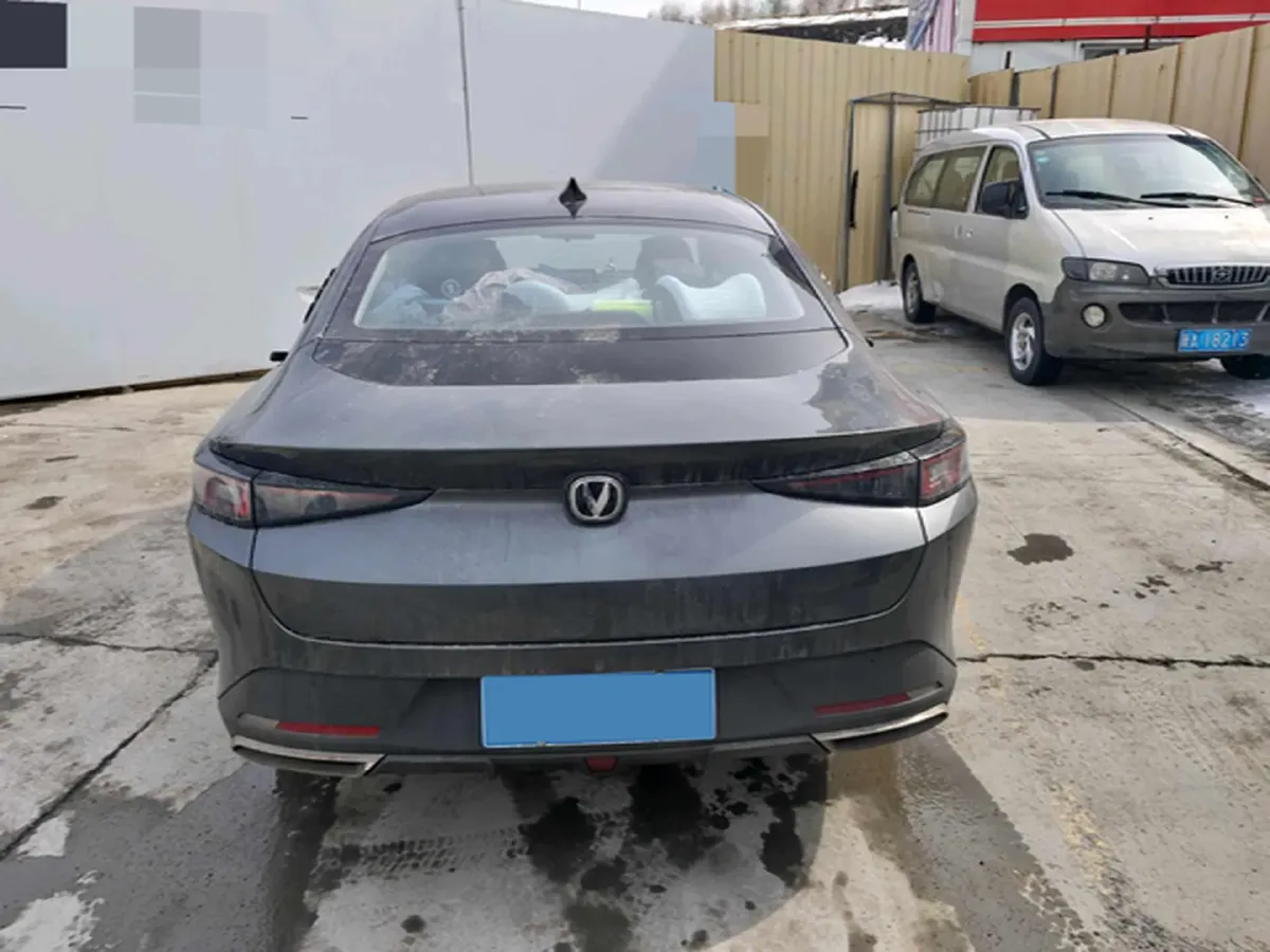 2024 ChangAn Eado 1.5T 170HP L4 7DCT,autocango,china used car exporter,china ev exporter,chinese used car exporter,chinese used ev exporter