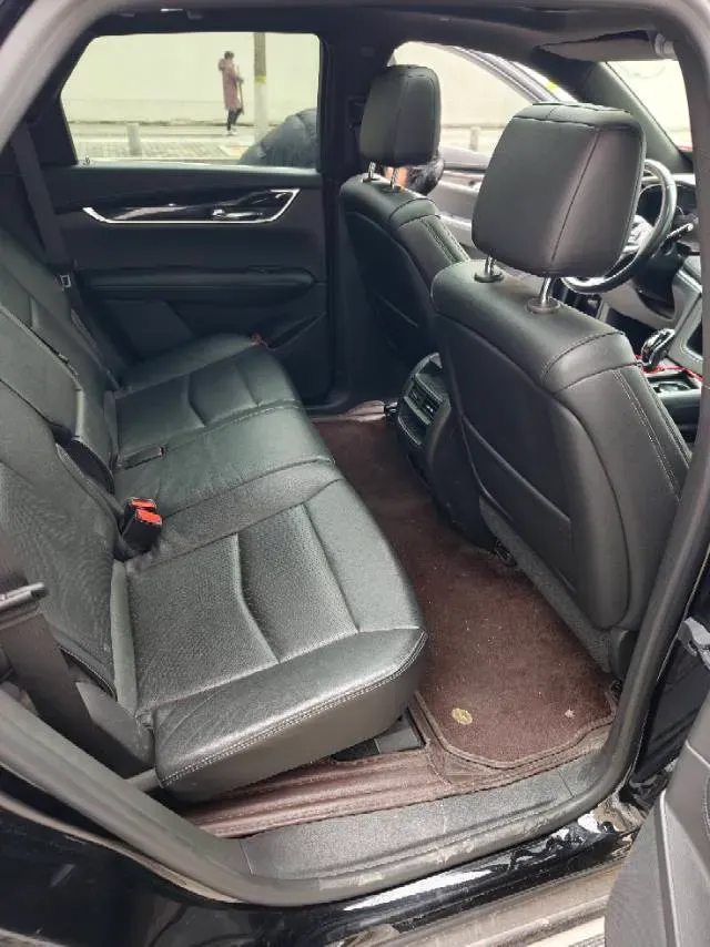 2020 Cadillac XT5 2.0T 237HP L4 9AT,autocango,china used car exporter,china ev exporter,chinese used car exporter,chinese used ev exporter