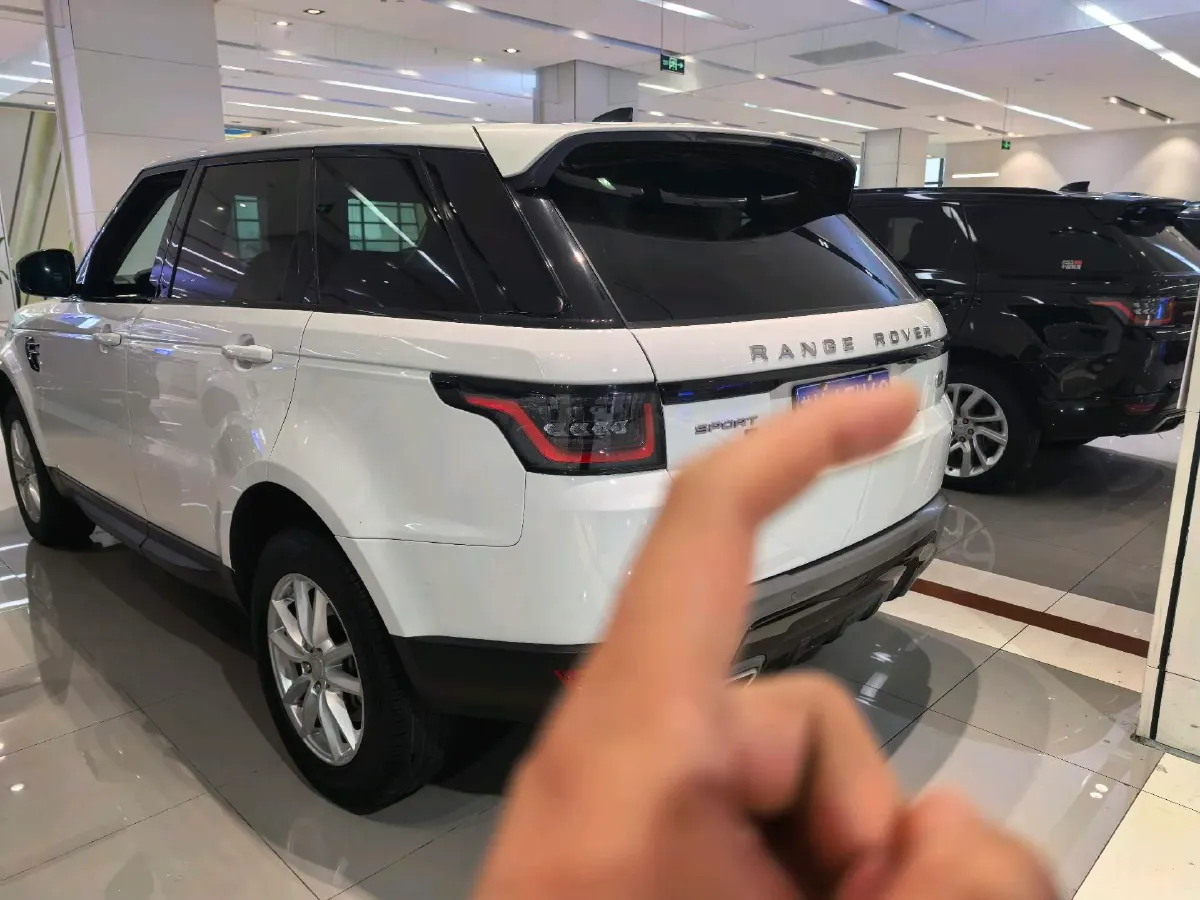 2020 Land Rover Range Rover Sport 3.0T 360HP L6 8AT,autocango,china used car exporter,china ev exporter,chinese used car exporter,chinese used ev exporter