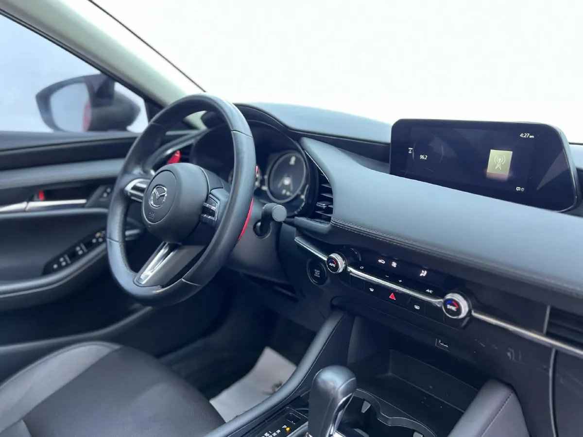2022 Mazda 3 Axela 2.0L 158HP L4 6AT,autocango,china used car exporter,china ev exporter,chinese used car exporter,chinese used ev exporter