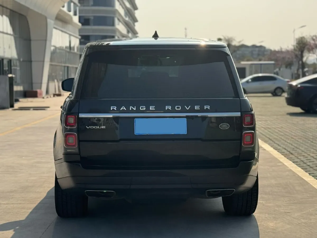 2018 Land Rover Range Rover Evoque 2.0T 241HP L4 9AT,autocango,china used car exporter,china ev exporter,chinese used car exporter,chinese used ev exporter