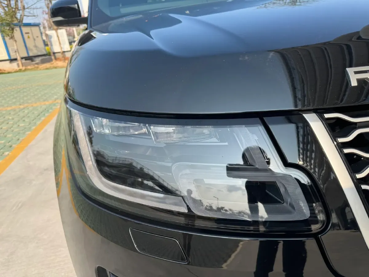 2018 Land Rover Range Rover Evoque 2.0T 241HP L4 9AT,autocango,china used car exporter,china ev exporter,chinese used car exporter,chinese used ev exporter