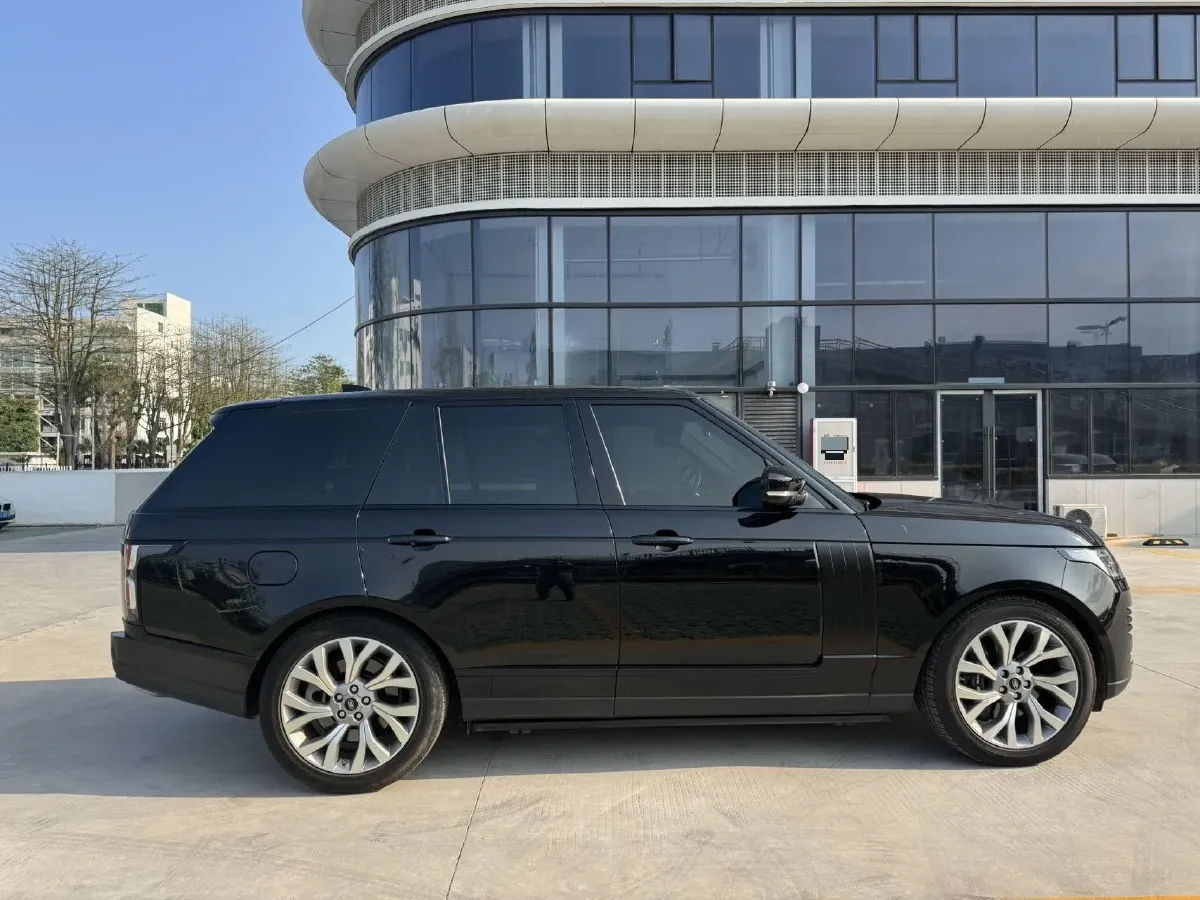 2018 Land Rover Range Rover Evoque 2.0T 241HP L4 9AT,autocango,china used car exporter,china ev exporter,chinese used car exporter,chinese used ev exporter