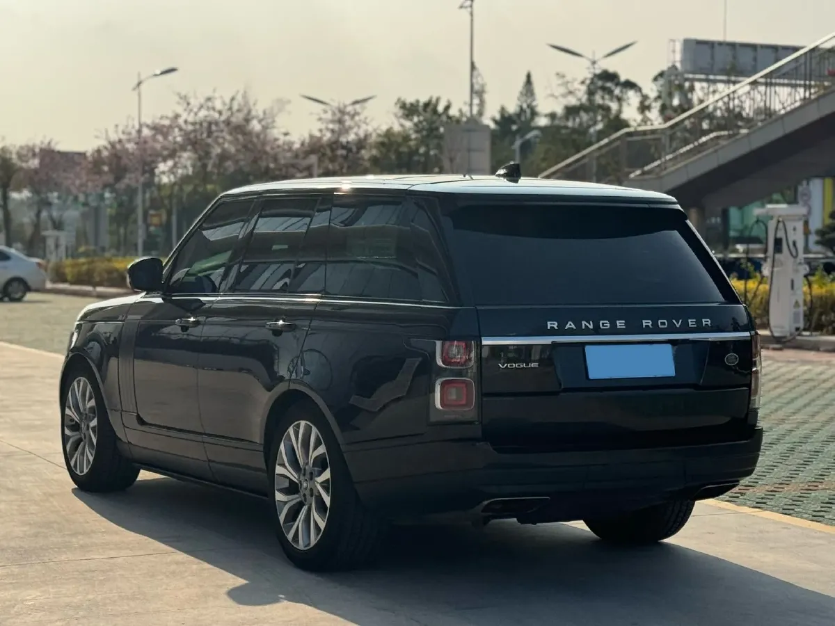 2018 Land Rover Range Rover Evoque 2.0T 241HP L4 9AT,autocango,china used car exporter,china ev exporter,chinese used car exporter,chinese used ev exporter