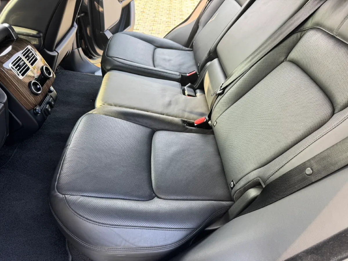 2018 Land Rover Range Rover Evoque 2.0T 241HP L4 9AT,autocango,china used car exporter,china ev exporter,chinese used car exporter,chinese used ev exporter