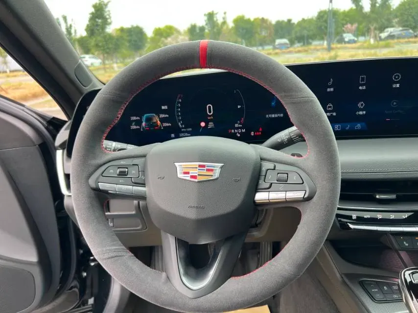 2024 Cadillac CT5 2.0T 237HP L4 10AT,autocango,china used car exporter,china ev exporter,chinese used car exporter,chinese used ev exporter