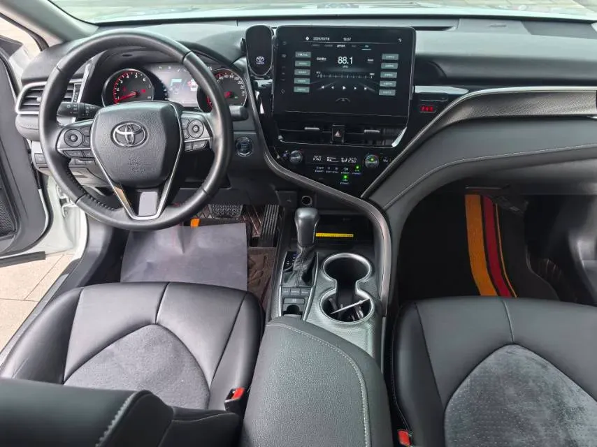 2023 Toyota Camry 2.0L 177HP L4 CVT,autocango,china used car exporter,china ev exporter,chinese used car exporter,chinese used ev exporter