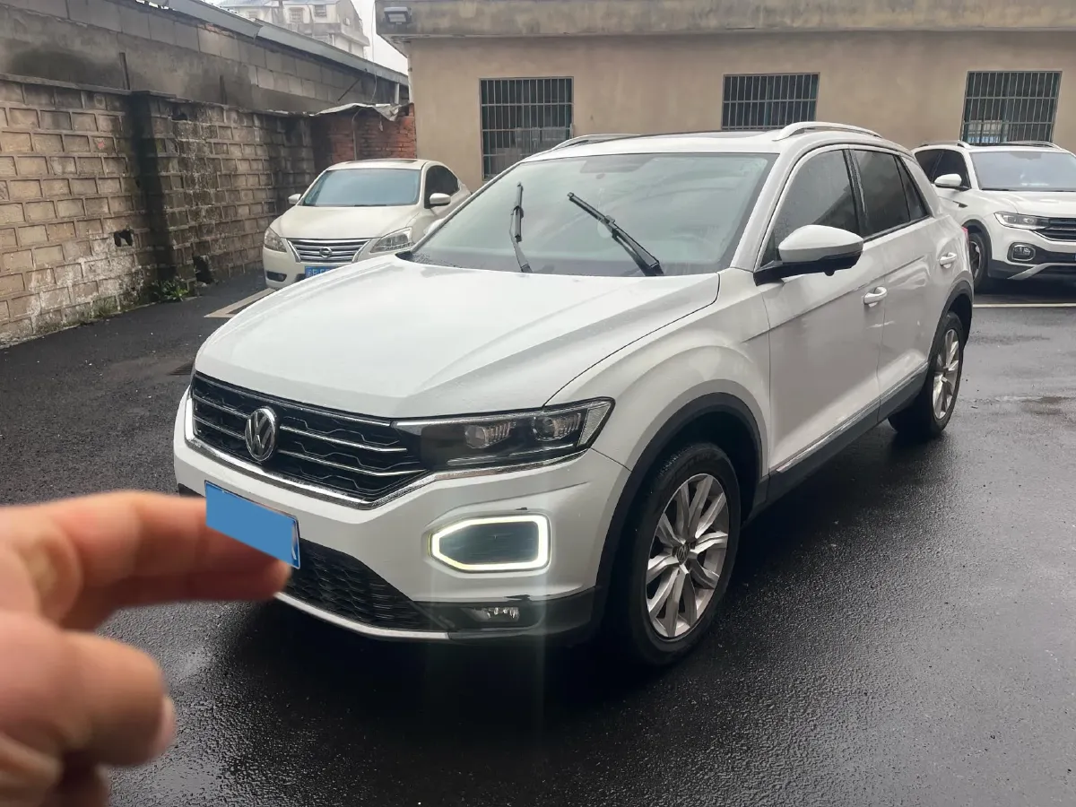 2019 Volkswagen T-Roc 1.4T 131HP L4 7DCT,autocango,china used car exporter,china ev exporter,chinese used car exporter,chinese used ev exporter