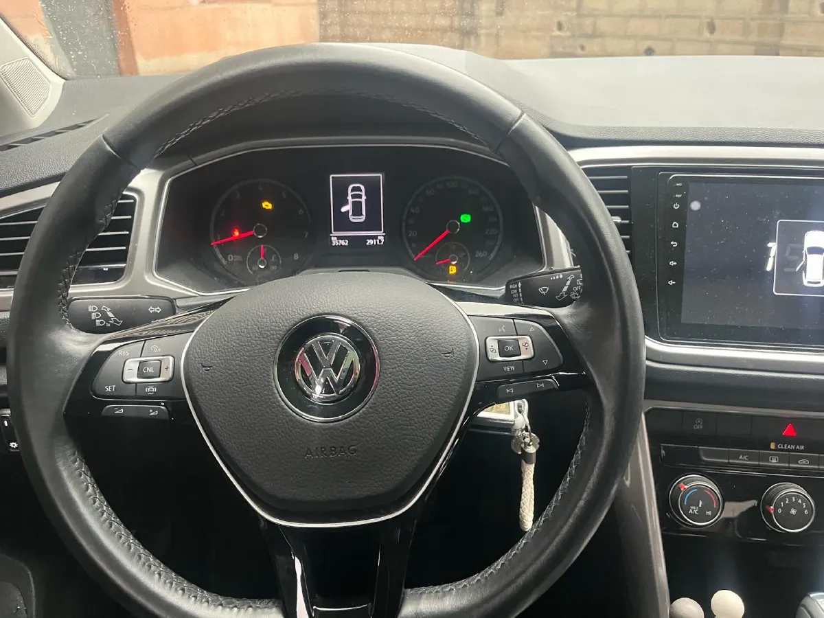 2019 Volkswagen T-Roc 1.4T 131HP L4 7DCT,autocango,china used car exporter,china ev exporter,chinese used car exporter,chinese used ev exporter