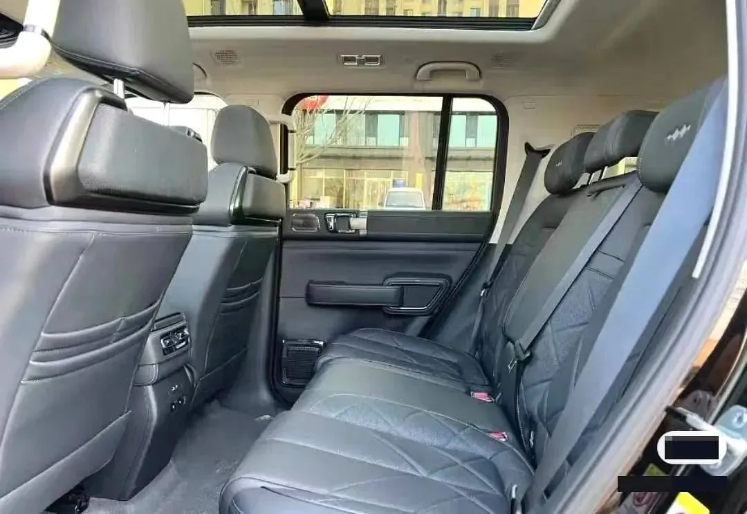 2023 FangChengBao Bao 5 1.5T 194HP L4 E-CVT PHEV 31.8KWH,autocango,china used car exporter,china ev exporter,chinese used car exporter,chinese used ev exporter