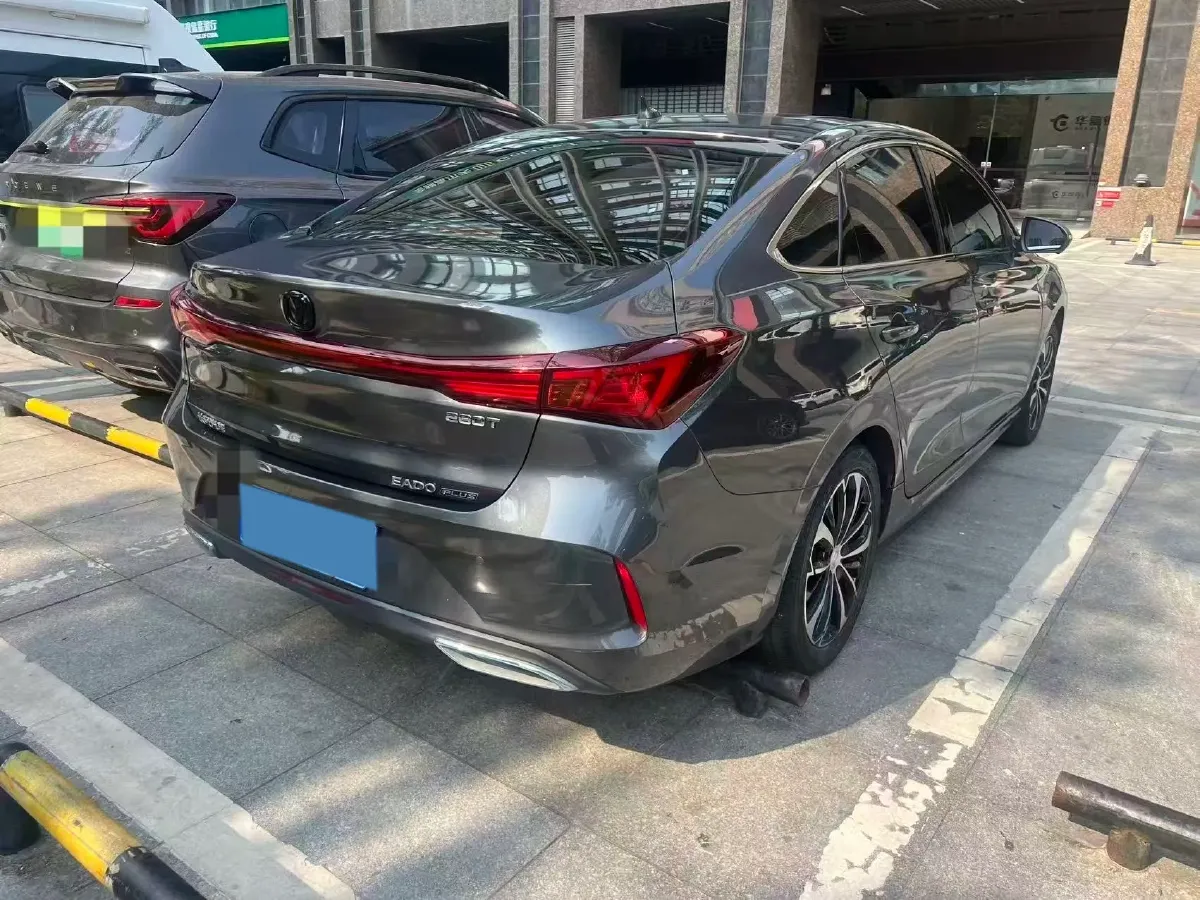 2022 ChangAn Eado 1.4T 160HP L4 7DCT,autocango,china used car exporter,china ev exporter,chinese used car exporter,chinese used ev exporter