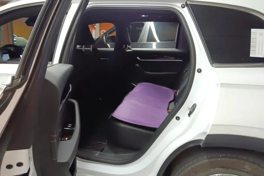 2024 Geely Monjaro 2.0T 218HP L4 7DCT,autocango,china used car exporter,china ev exporter,chinese used car exporter,chinese used ev exporter