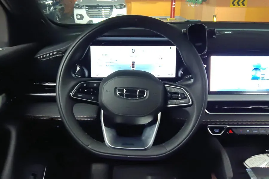 2024 Geely Monjaro 2.0T 218HP L4 7DCT,autocango,china used car exporter,china ev exporter,chinese used car exporter,chinese used ev exporter