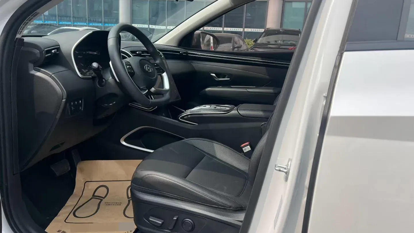 2023 Hyundai Tucson 1.5T 200HP L4 8AT,autocango,china used car exporter,china ev exporter,chinese used car exporter,chinese used ev exporter