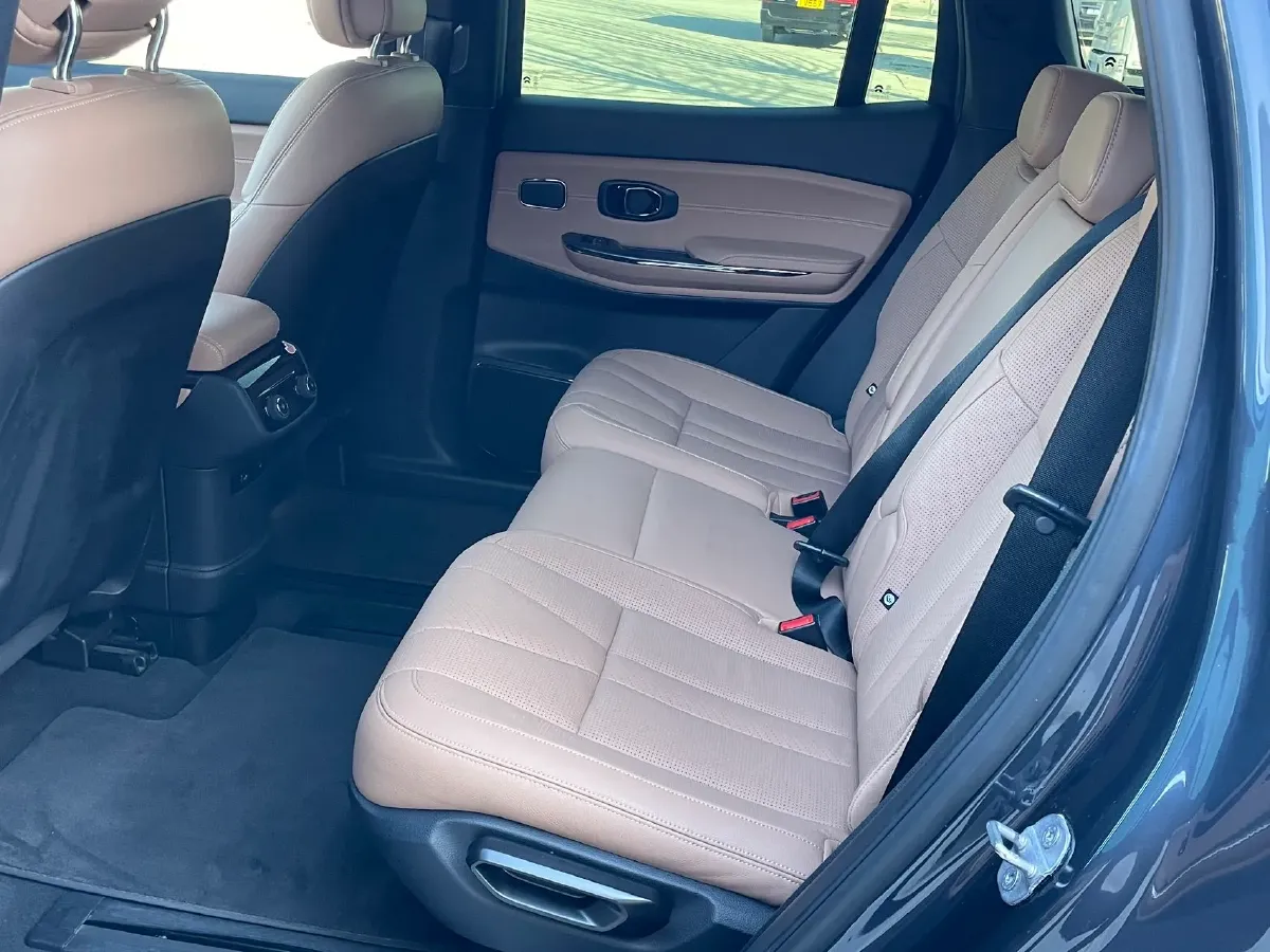 2020 NIO ES8 BEV 84KWH,autocango,china used car exporter,china ev exporter,chinese used car exporter,chinese used ev exporter