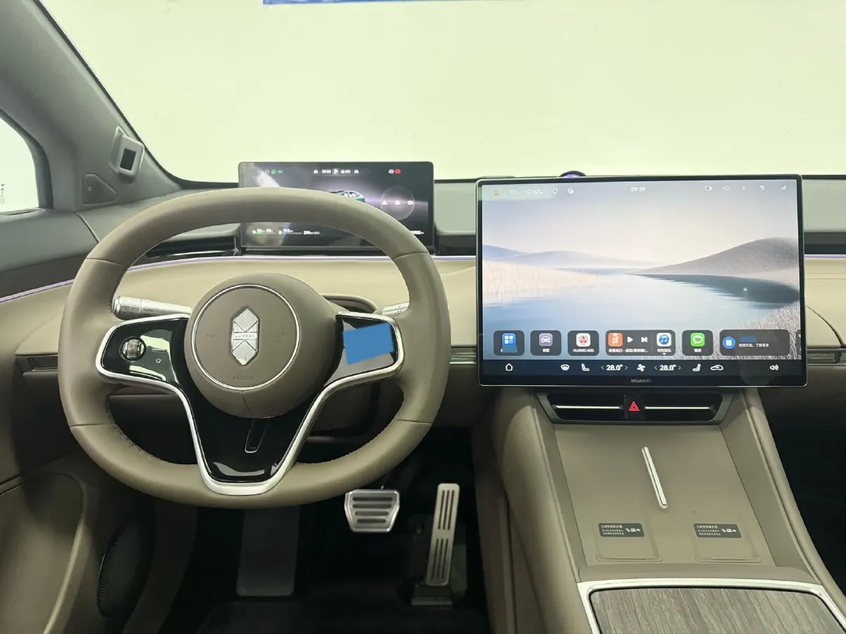 2026 Luxeed R7 REEV 156HP REEV,autocango,china used car exporter,china ev exporter,chinese used car exporter,chinese used ev exporter