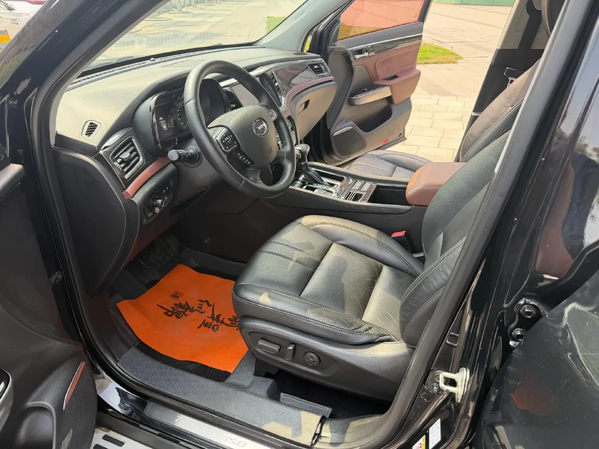 2017 GAC Trumpchi GS8 2.0T 201HP L4 6AT,autocango,china used car exporter,china ev exporter,chinese used car exporter,chinese used ev exporter