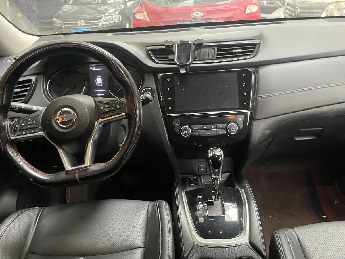 2021 Nissan X-Trail 2.5L 181HP L4 CVT,autocango,china used car exporter,china ev exporter,chinese used car exporter,chinese used ev exporter