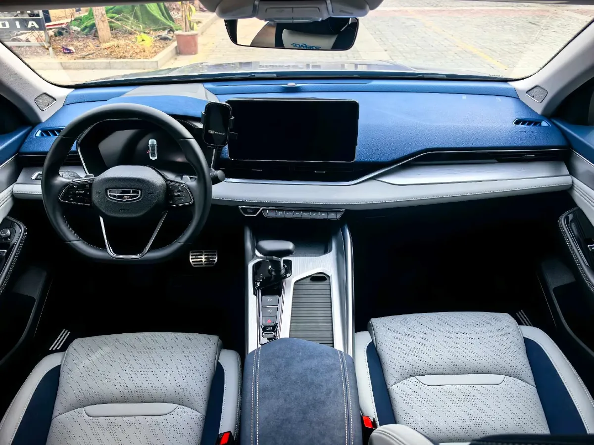 2023 Geely Preface 2.0T 190HP L4 7DCT,autocango,china used car exporter,china ev exporter,chinese used car exporter,chinese used ev exporter