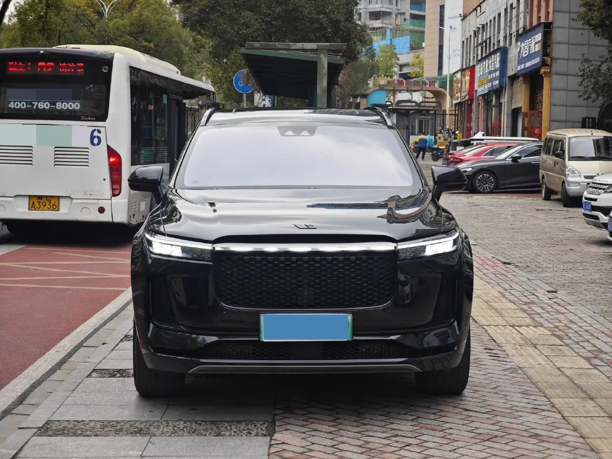 2020 Li ONE Range Extended 131HP REEV 40.5KWH,autocango,china used car exporter,china ev exporter,chinese used car exporter,chinese used ev exporter